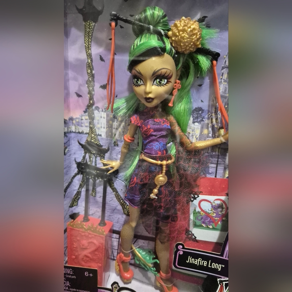 Vintage Monster High Jinafire Long SCARIS Doll IN BOX- Green and Gold - Picture 2 of 9